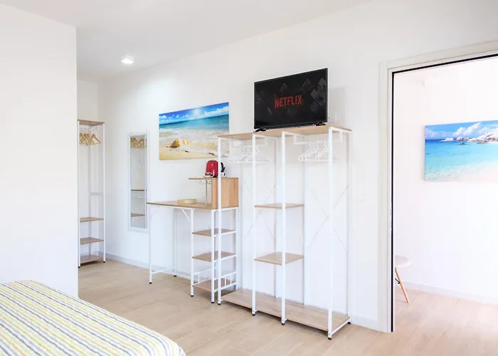 Eos Гостевой дом Кастельсардо